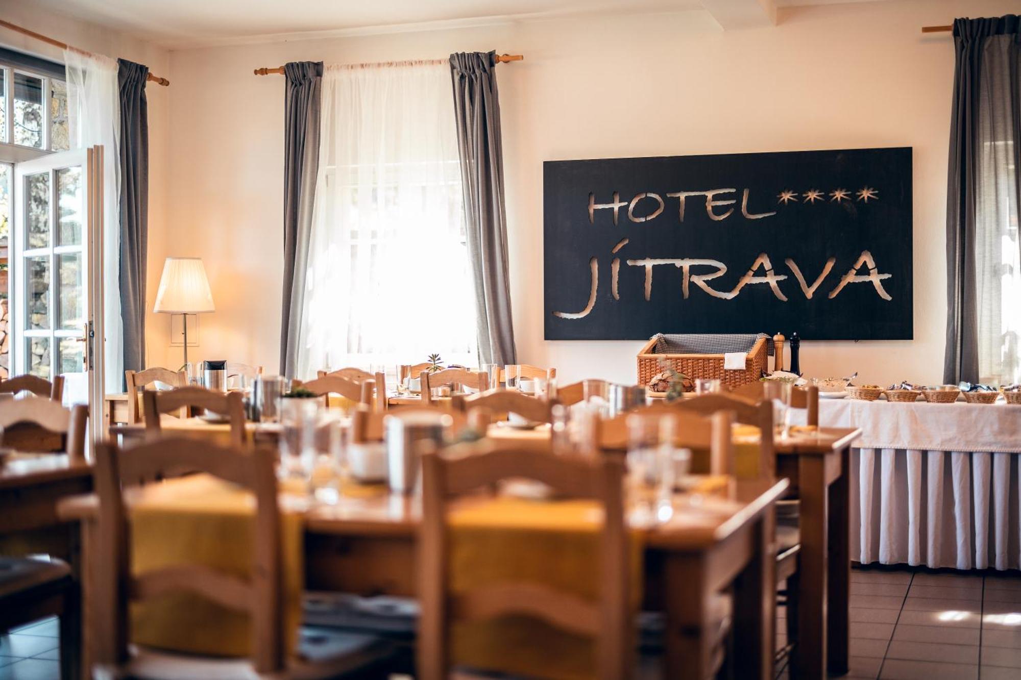 Apartman-Hotel Jitravsky Dvorec Rynoltice Exterior foto